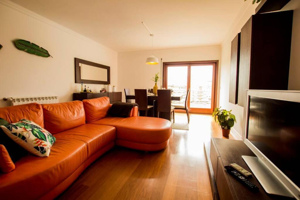 Casa Da Torre Com Garagem Gratuito Apartment Aveiro Exterior photo